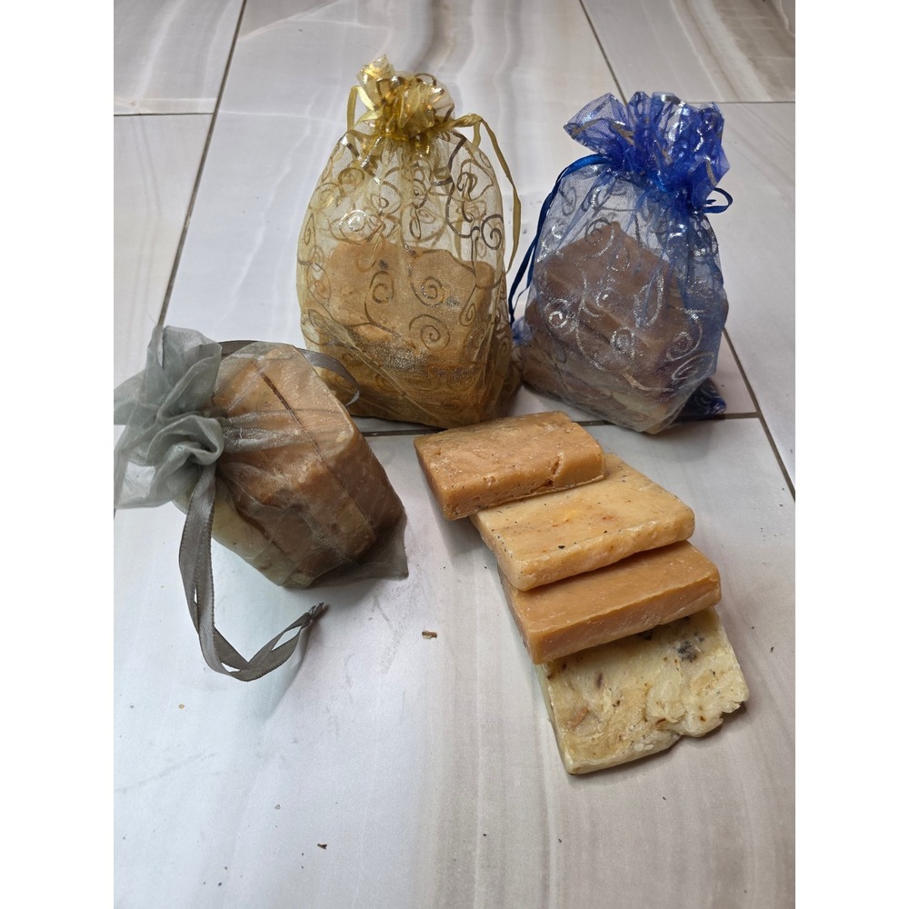 Handmade Artisan Soap Bars Set in Decorative Organza Gift Bags Multi Pack E1